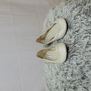 Steve Madden flats.‎